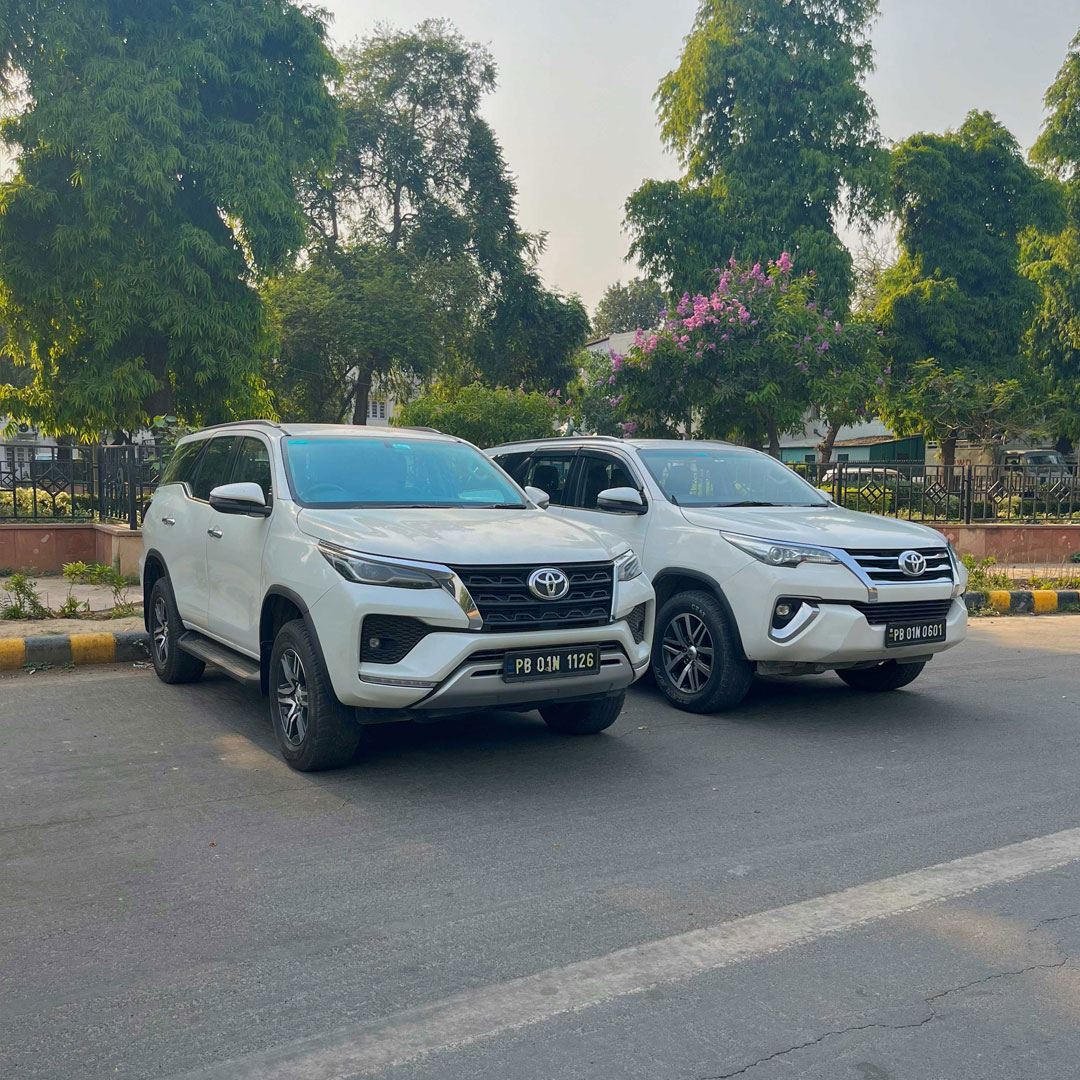 Fortuner Car Rental in Amritsar